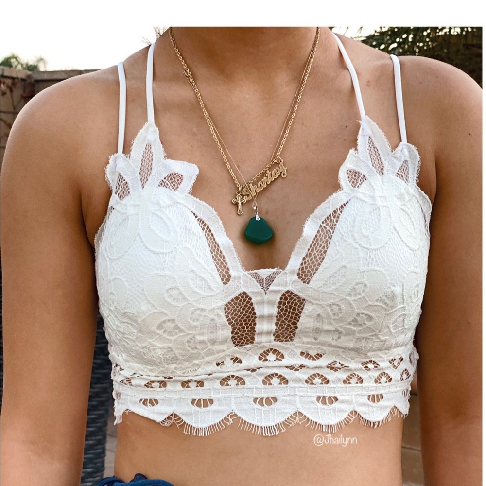 White scalloped adjustable strap bralette